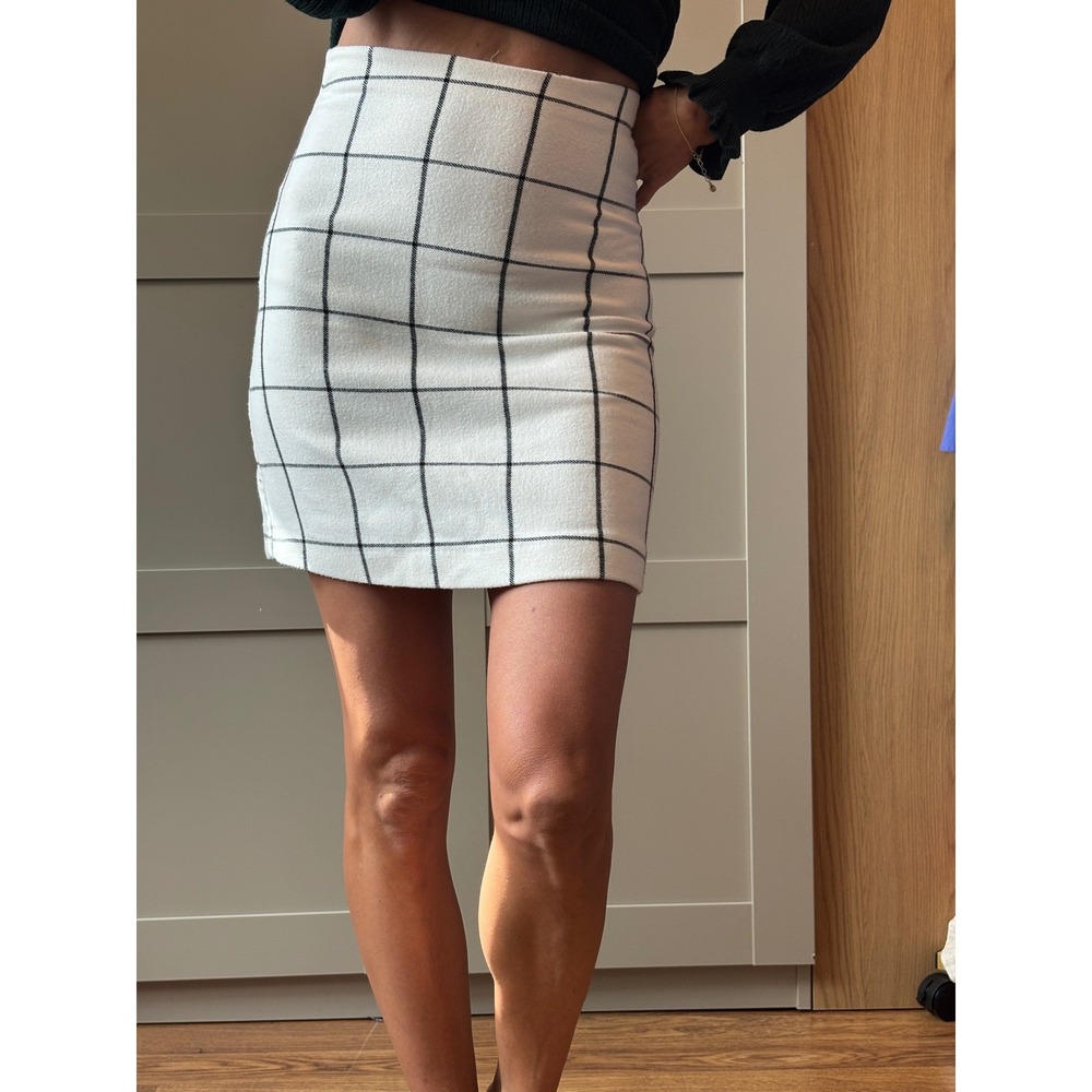 HM Cream Black Plaid Checkered Mini Skirt High Waisted Size 2 A-Lined